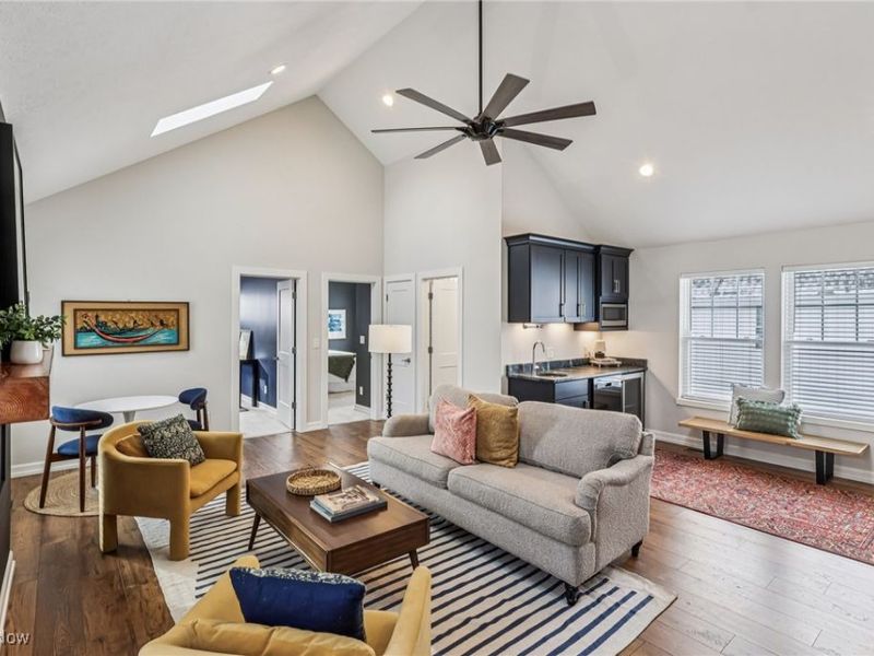 2074 W 33rd Street, Cleveland, OH 44113 Photo 16