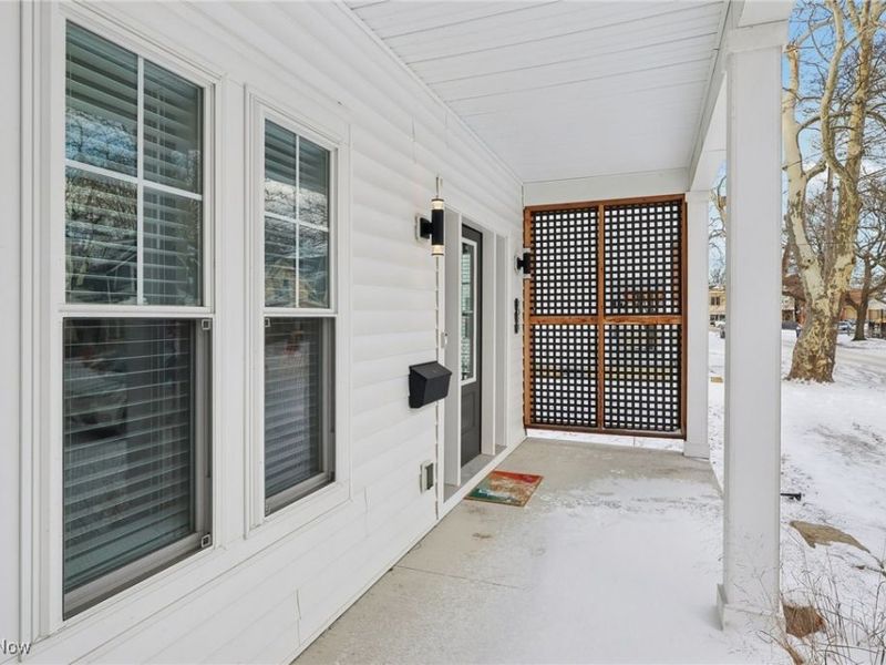 2074 W 33rd Street, Cleveland, OH 44113 Photo 2