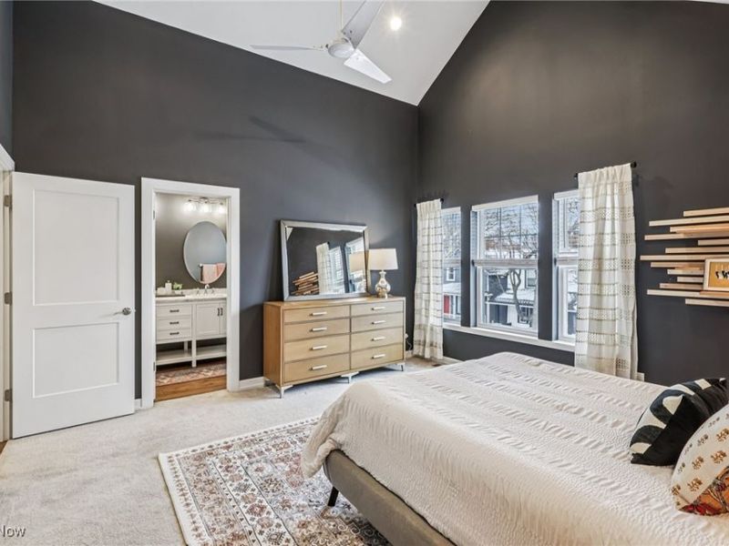 2074 W 33rd Street, Cleveland, OH 44113 Photo 22