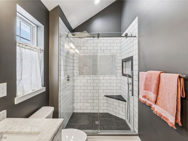 2074 W 33rd Street, Cleveland, OH 44113 Photo 23