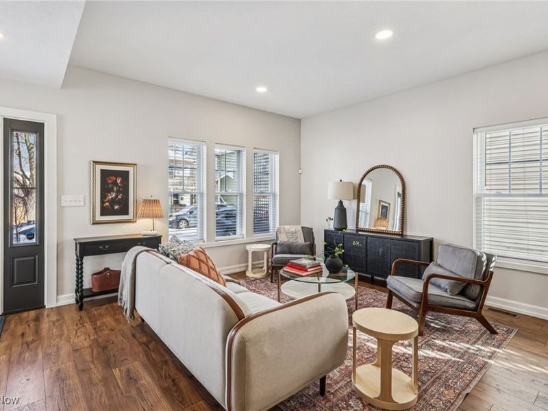 2074 W 33rd Street, Cleveland, OH 44113 Photo 5