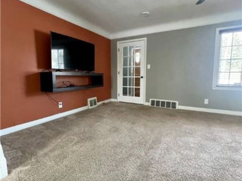 1544 Edgefield Road, Lyndhurst, OH 44124 Photo 12