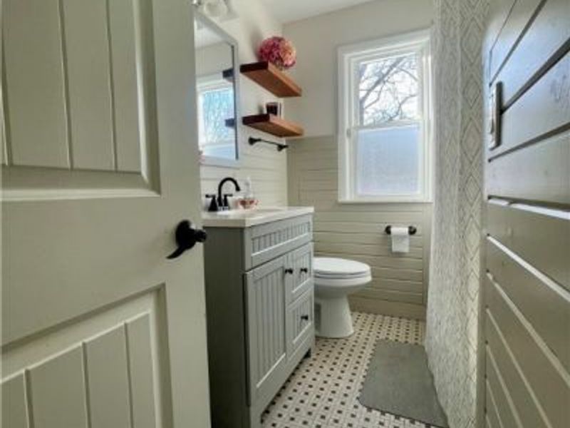 1544 Edgefield Road, Lyndhurst, OH 44124 Photo 14