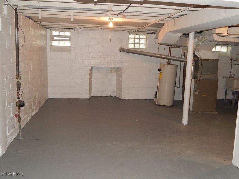 4768 Burleigh Road, Cleveland, OH 44125 Photo 11