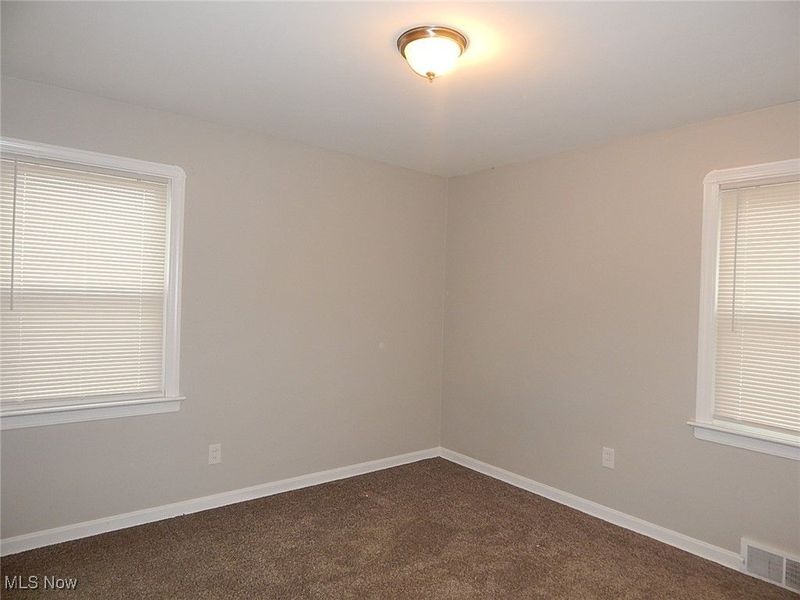 4768 Burleigh Road, Cleveland, OH 44125 Photo 5