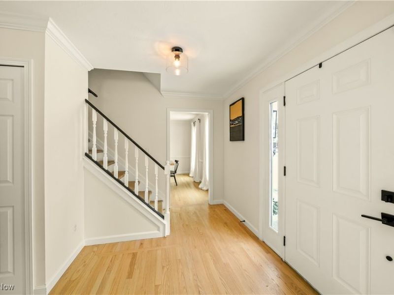 6740 Pinebrooke Drive, Hudson, OH 44236 Photo 2