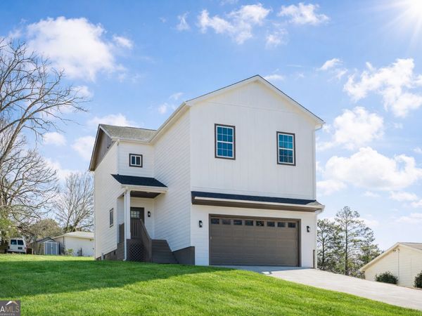 112 Neal Avenue, Stockbridge, GA 30281