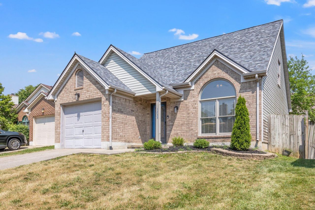 1233 Aspen Street, Lexington, KY 40509 Main Photo