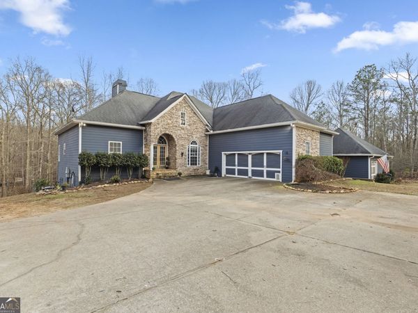 8399 E Carroll Road, Whitesburg, GA 30185