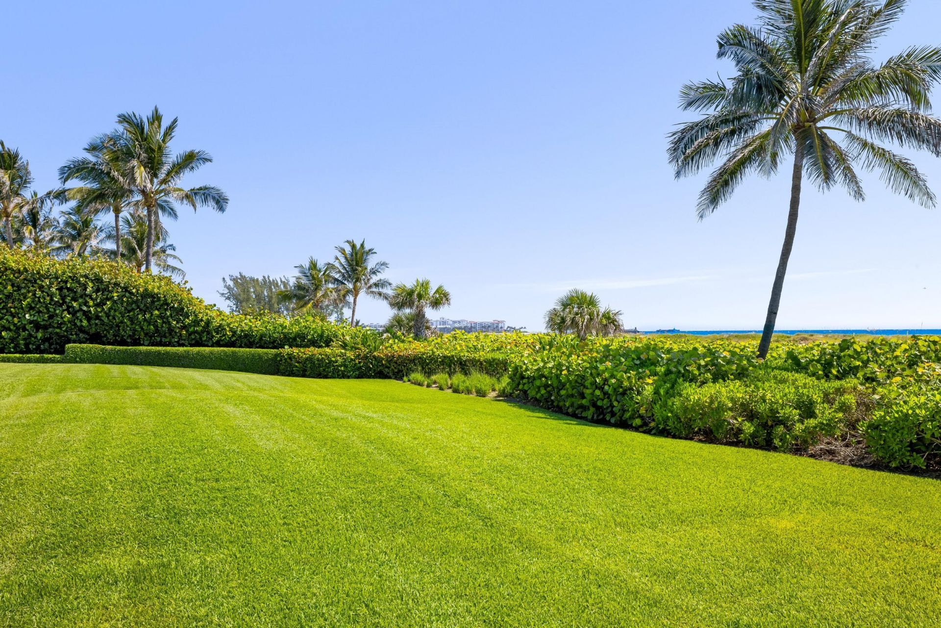 1446 N Ocean Boulevard, Palm Beach, FL 33480 Photo