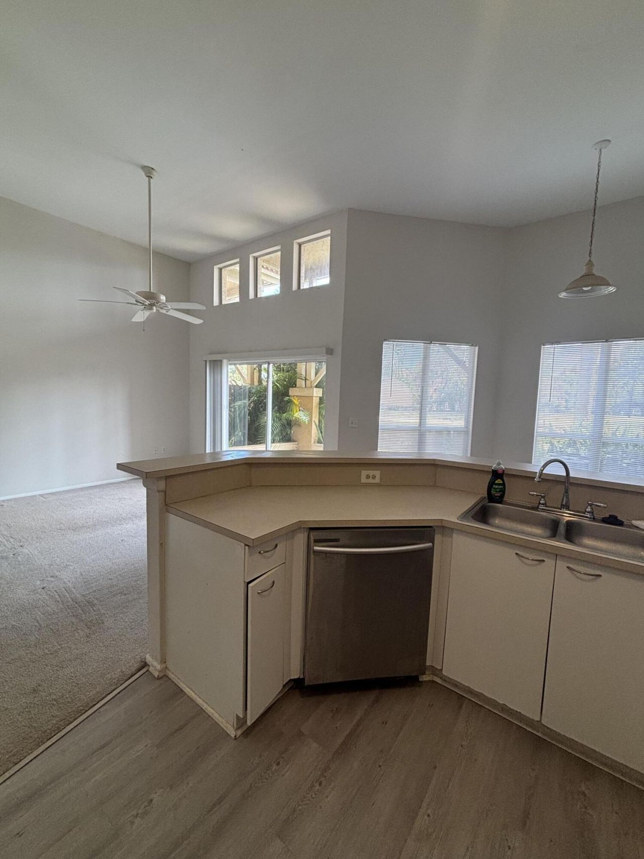 4831 Via Palm Lakes, Unit 1207, West Palm Beach, FL 33417 Photo