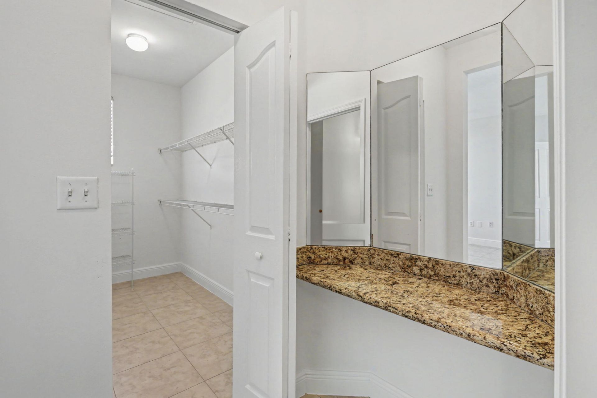 350 NE 3rd Street, Unit 3-D, Delray Beach, FL 33444 Photo