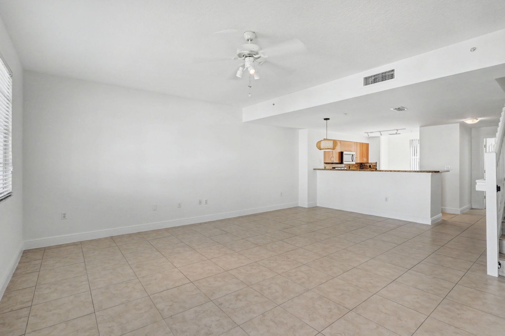350 NE 3rd Street, Unit 3-D, Delray Beach, FL 33444 Photo