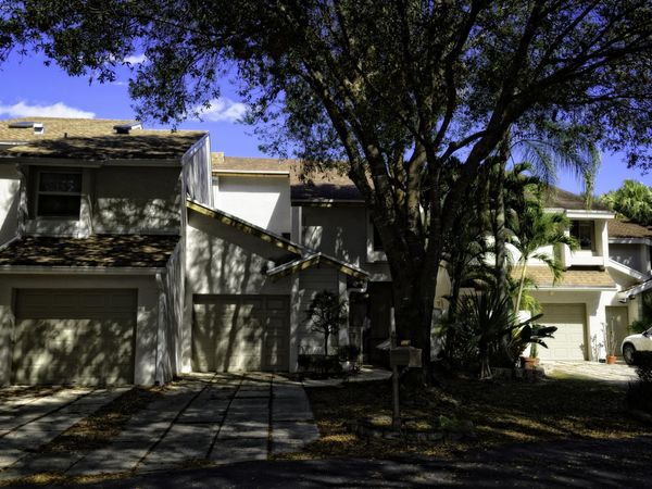 6595 Parkview Drive, Unit F, Boca Raton, FL 33433