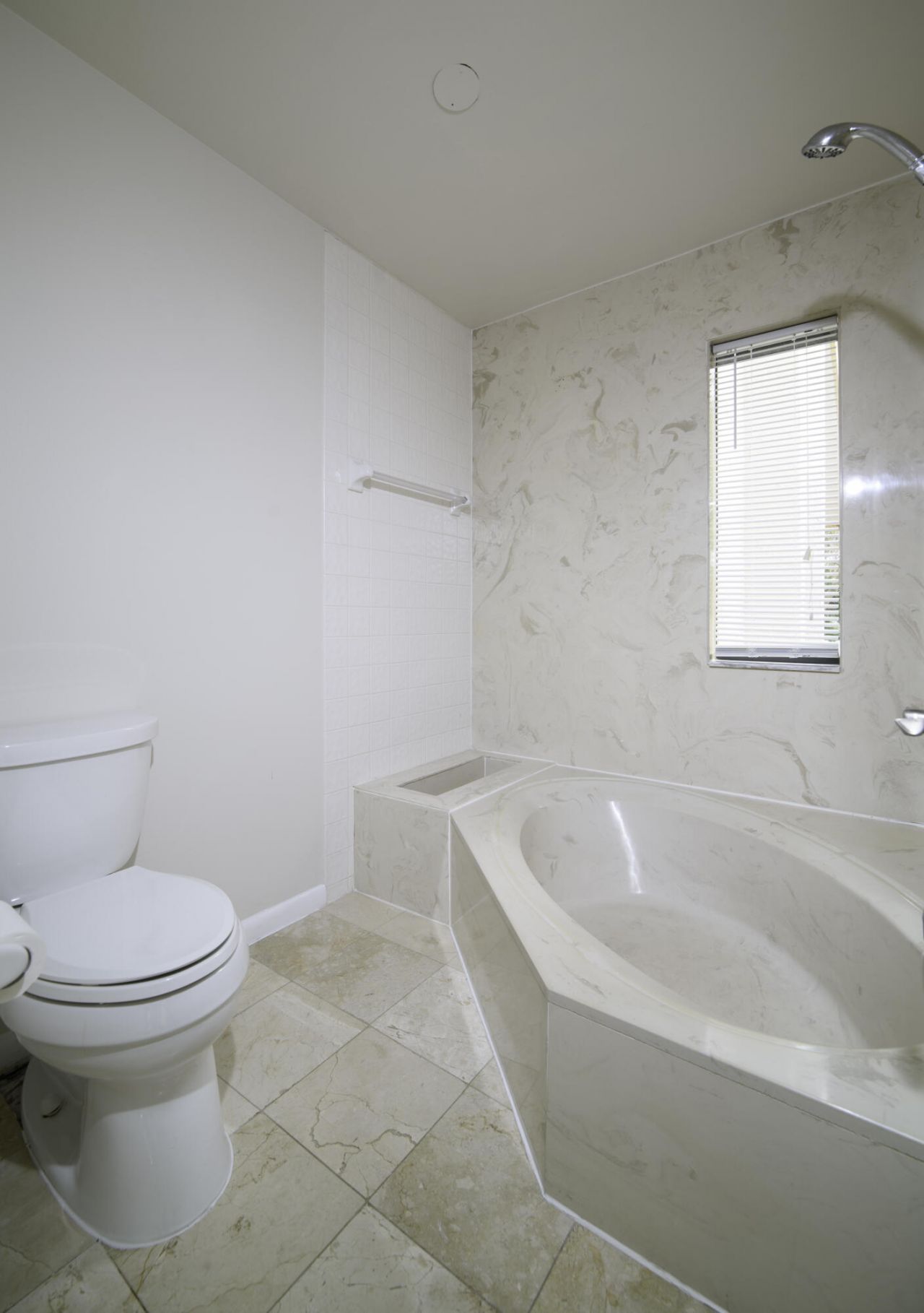 6595 Parkview Drive, Unit F, Boca Raton, FL 33433 Photo