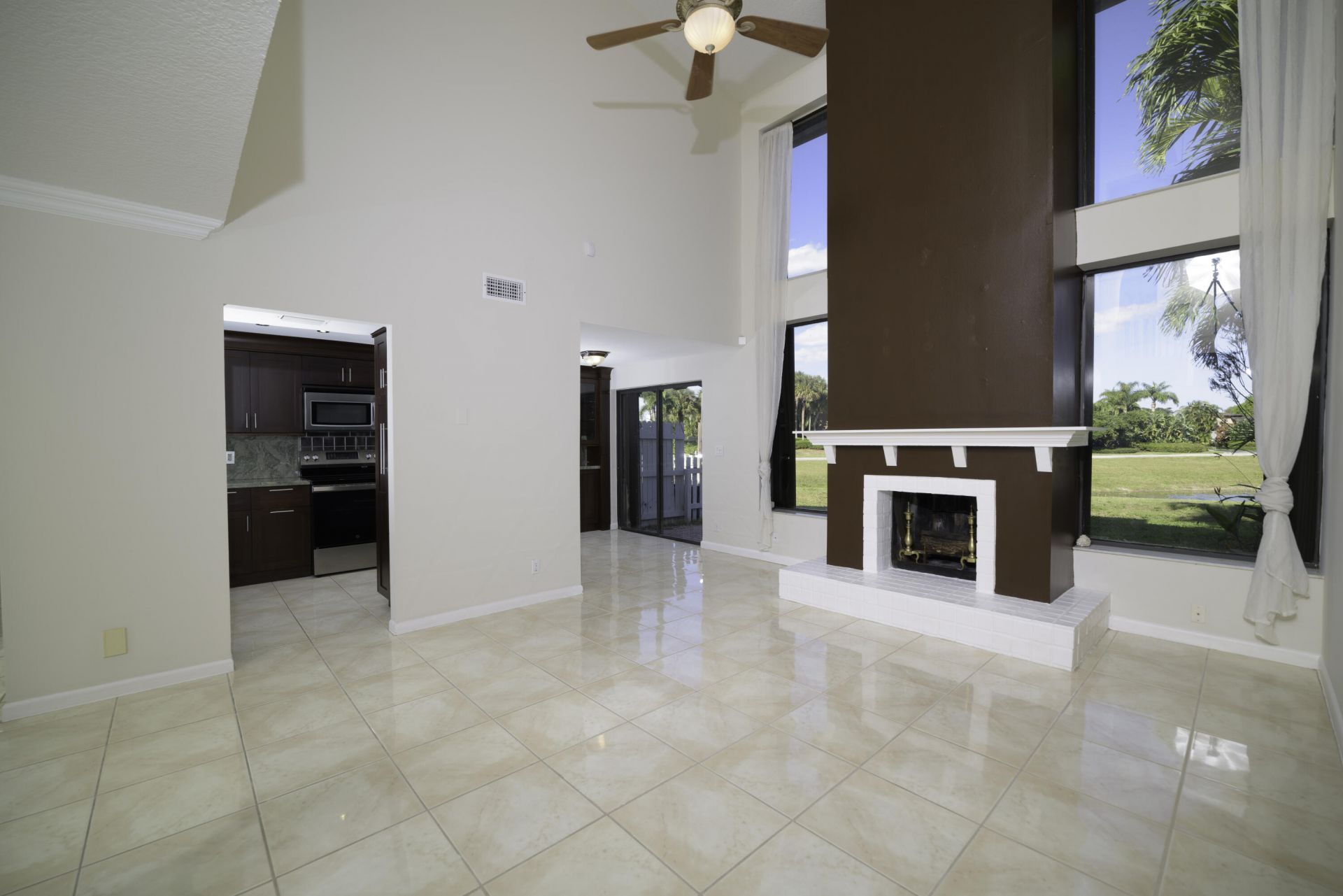 6595 Parkview Drive, Unit F, Boca Raton, FL 33433 Photo