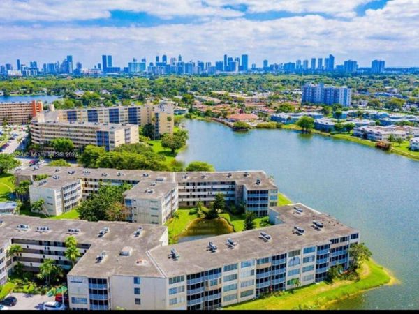 1750 NE 191st Street, Unit 600, Miami, FL 33179