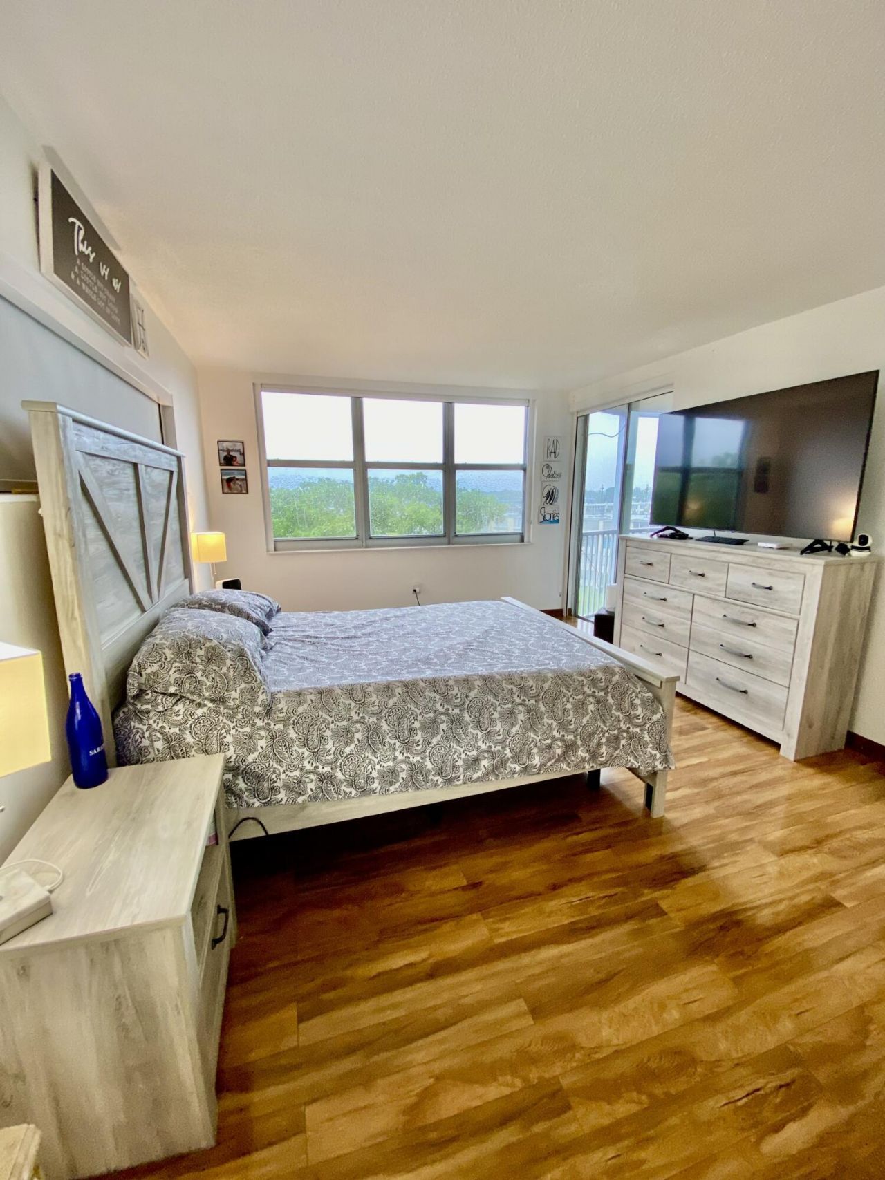 1750 NE 191st Street, Unit 600, Miami, FL 33179 Photo