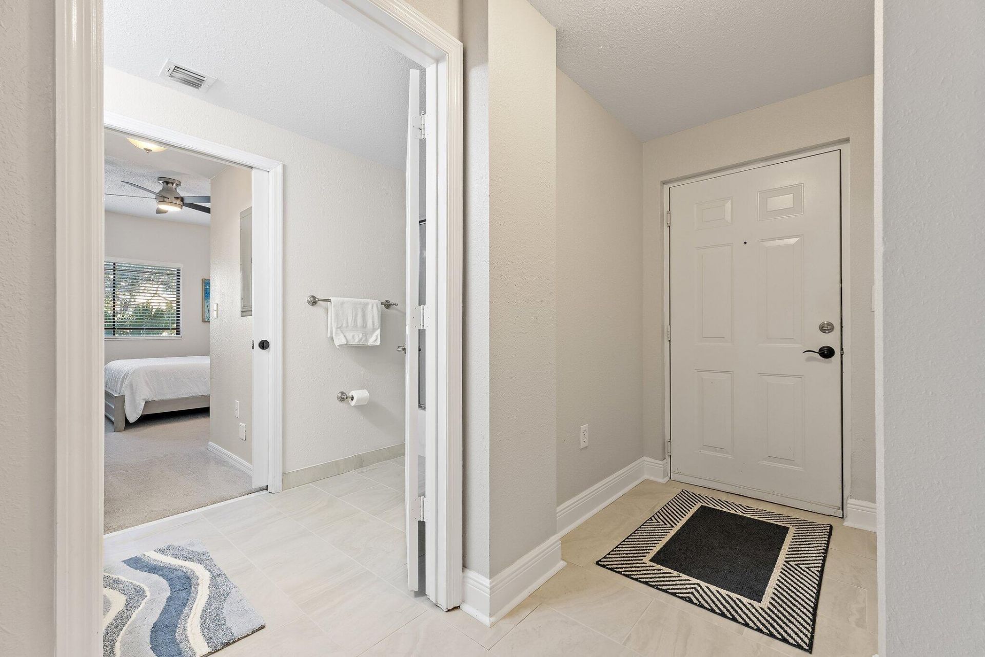 2809 Amalei Drive, Unit 203, Palm Beach Gardens, FL 33410 Photo