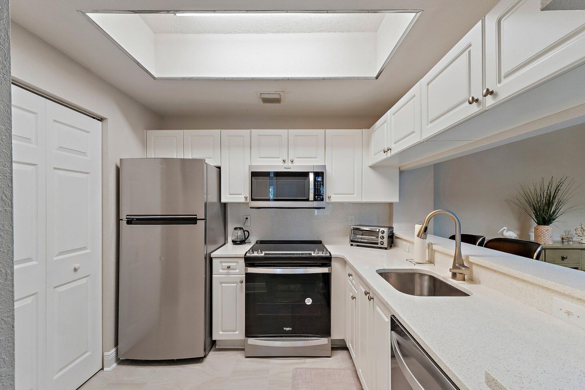 2809 Amalei Drive, Unit 203, Palm Beach Gardens, FL 33410 Photo