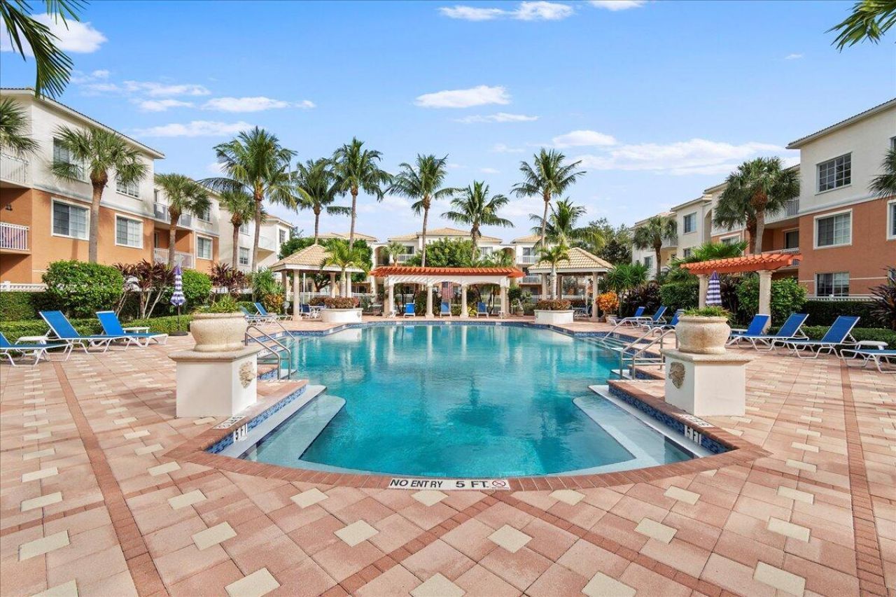 5203 Myrtlewood Circle E, Palm Beach Gardens, FL 33418 Photo