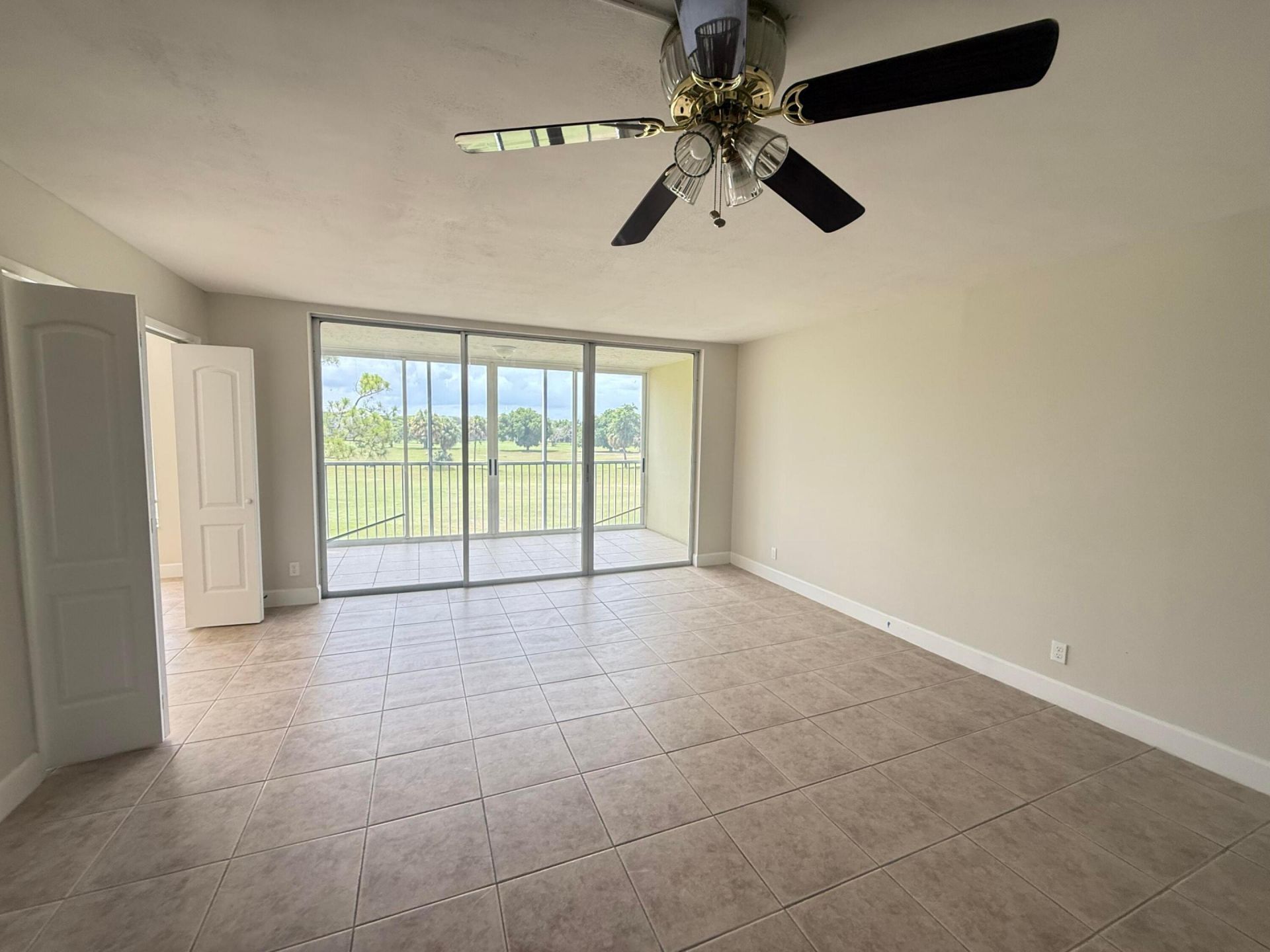 2601 S Course Drive, Unit 311, Pompano Beach, FL 33069 Photo