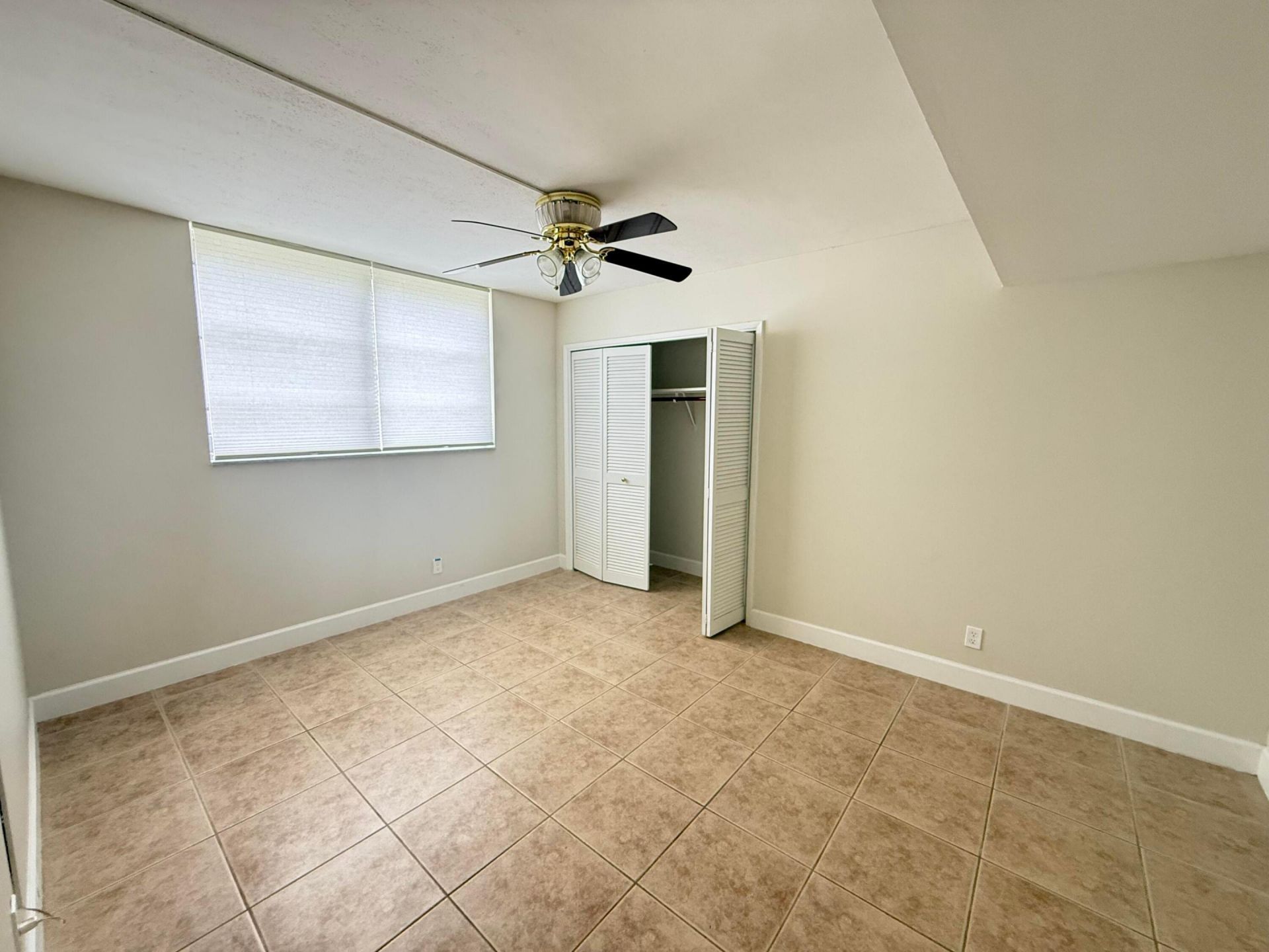 2601 S Course Drive, Unit 311, Pompano Beach, FL 33069 Photo