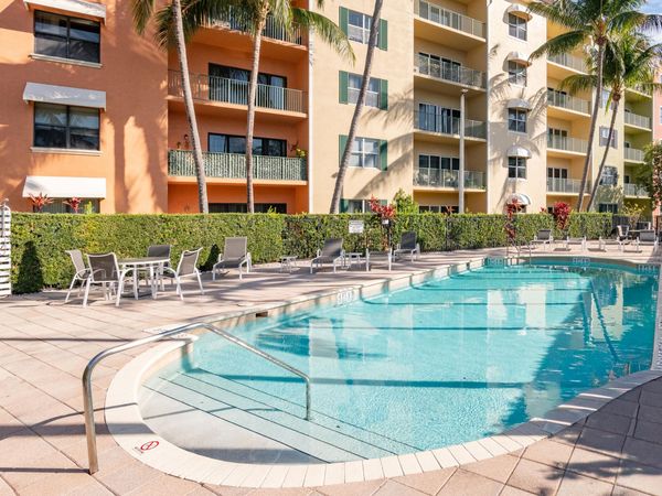 1650 Presidential Way, Unit 306, West Palm Beach, FL 33401