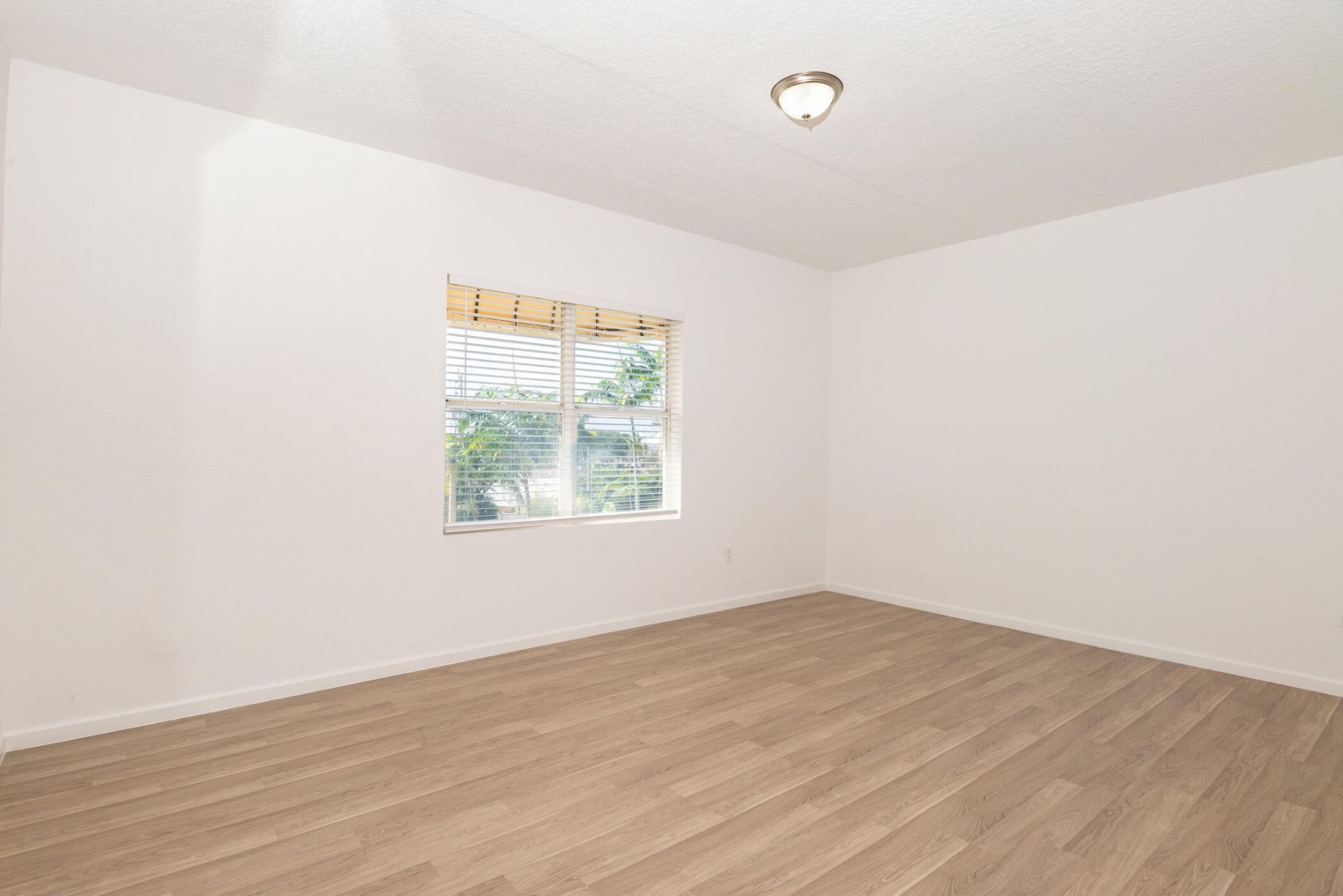 1650 Presidential Way, Unit 306, West Palm Beach, FL 33401 Photo