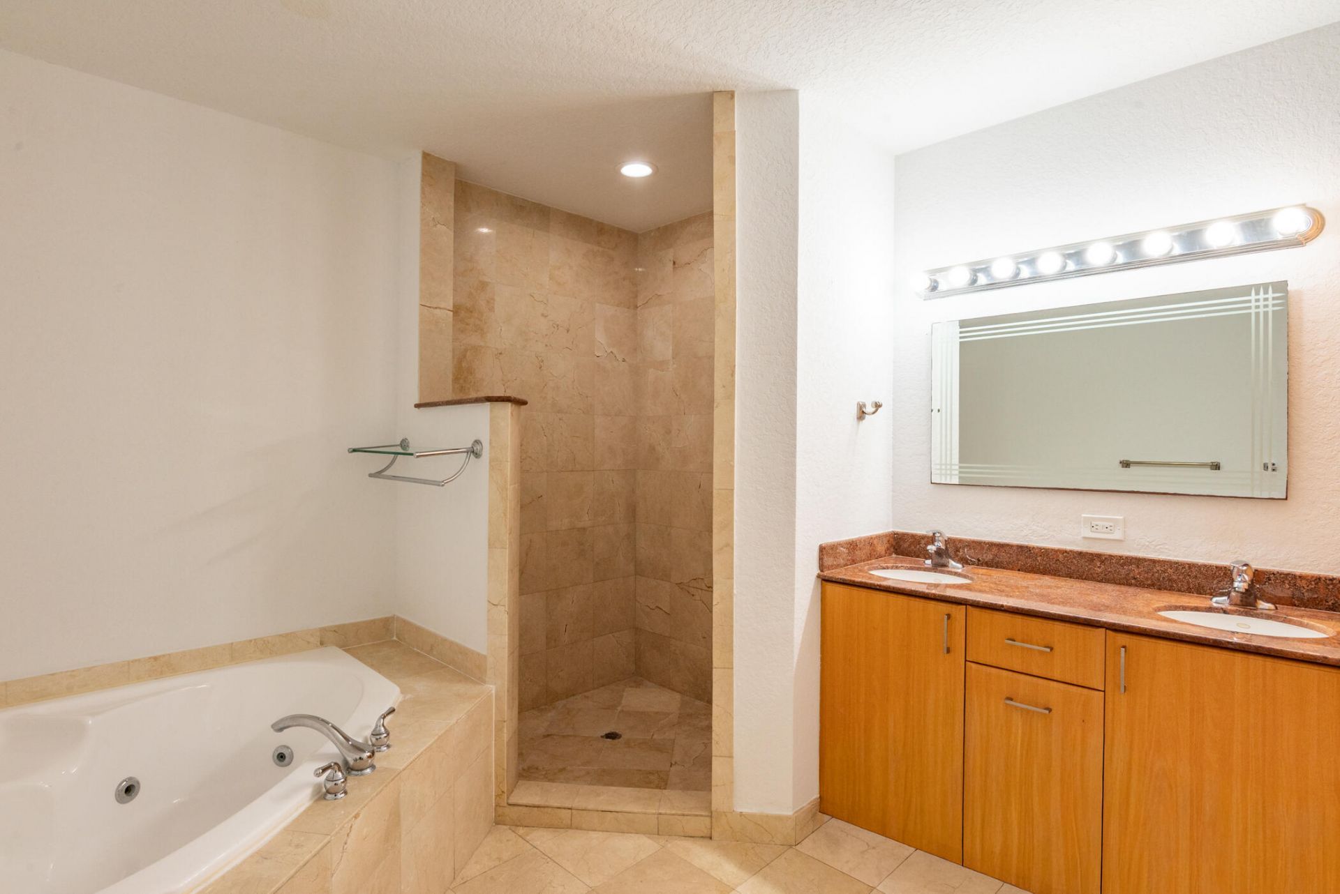 1650 Presidential Way, Unit 306, West Palm Beach, FL 33401 Photo