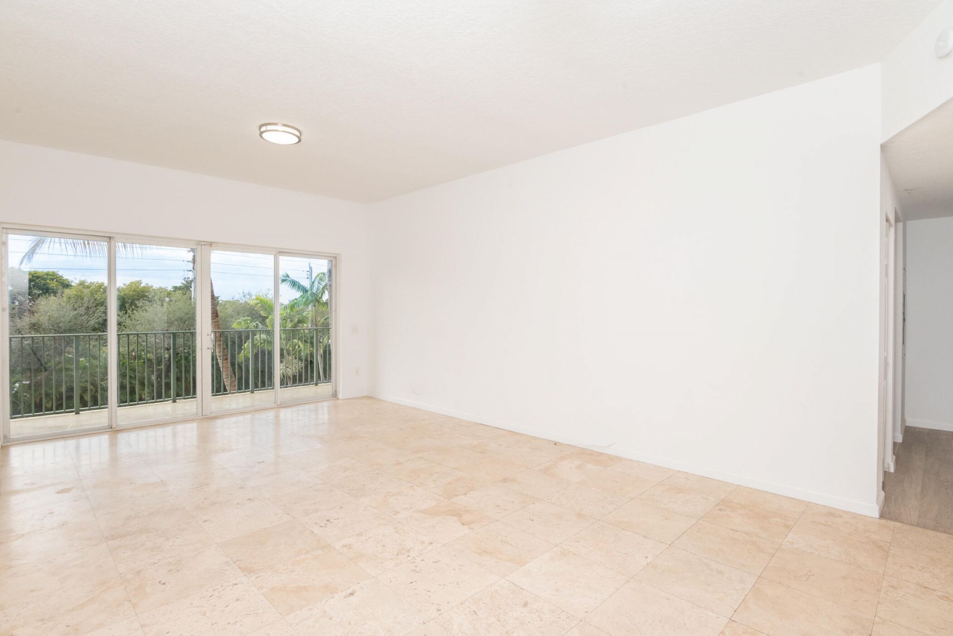 1650 Presidential Way, Unit 306, West Palm Beach, FL 33401 Photo