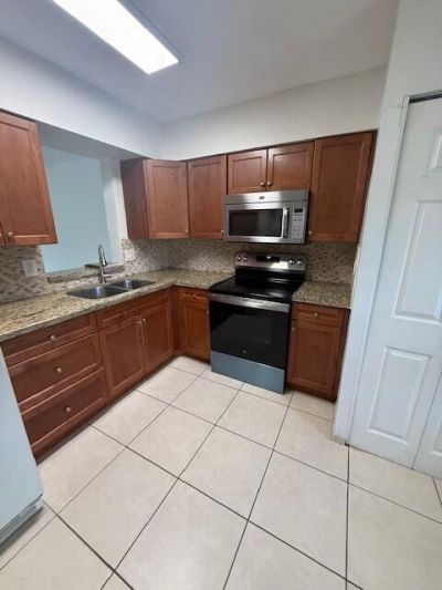 370 NW 76th Avenue, Unit 203, Margate, FL 33063 Photo