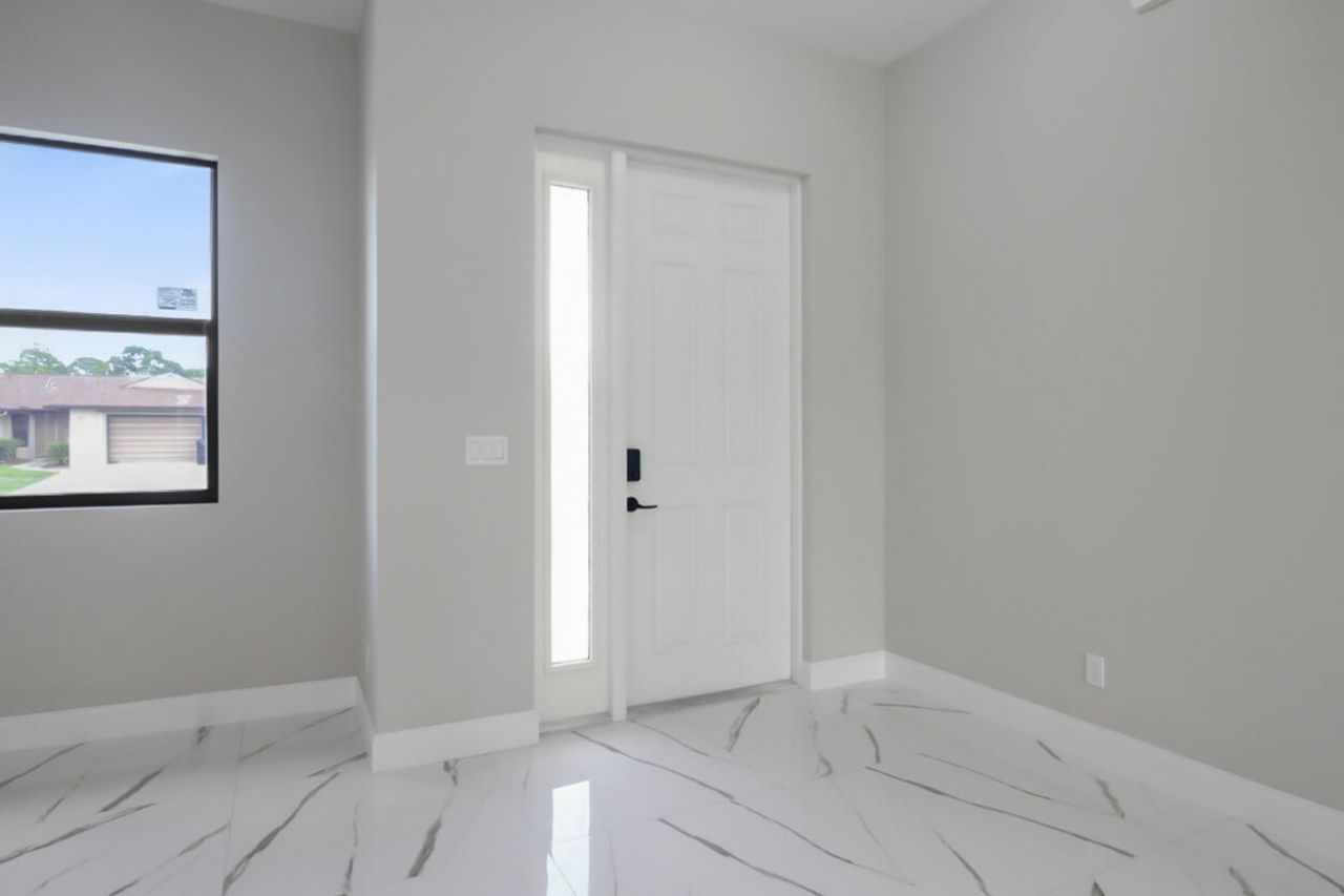 850 SW Abingdon Avenue, Port Saint Lucie, FL 34953 Photo