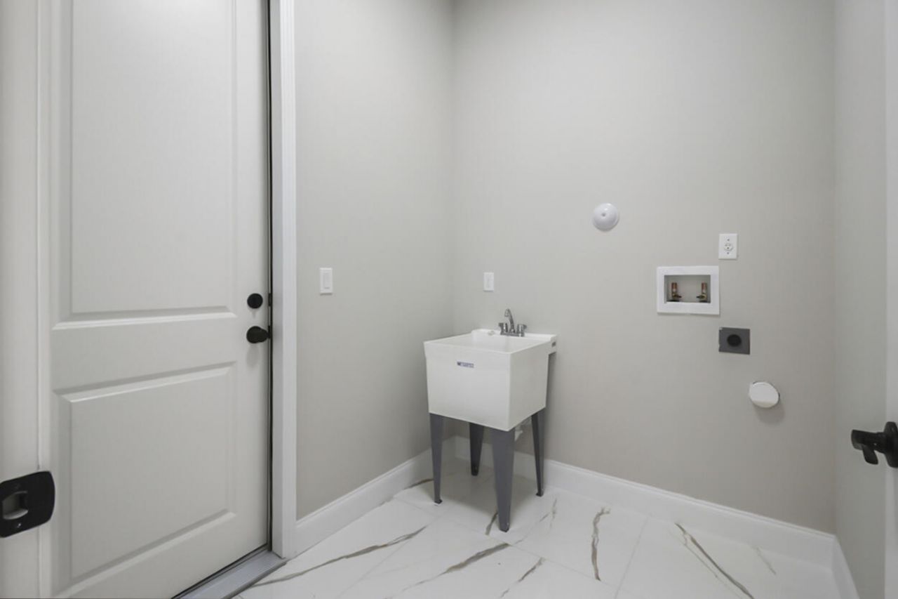 850 SW Abingdon Avenue, Port Saint Lucie, FL 34953 Photo