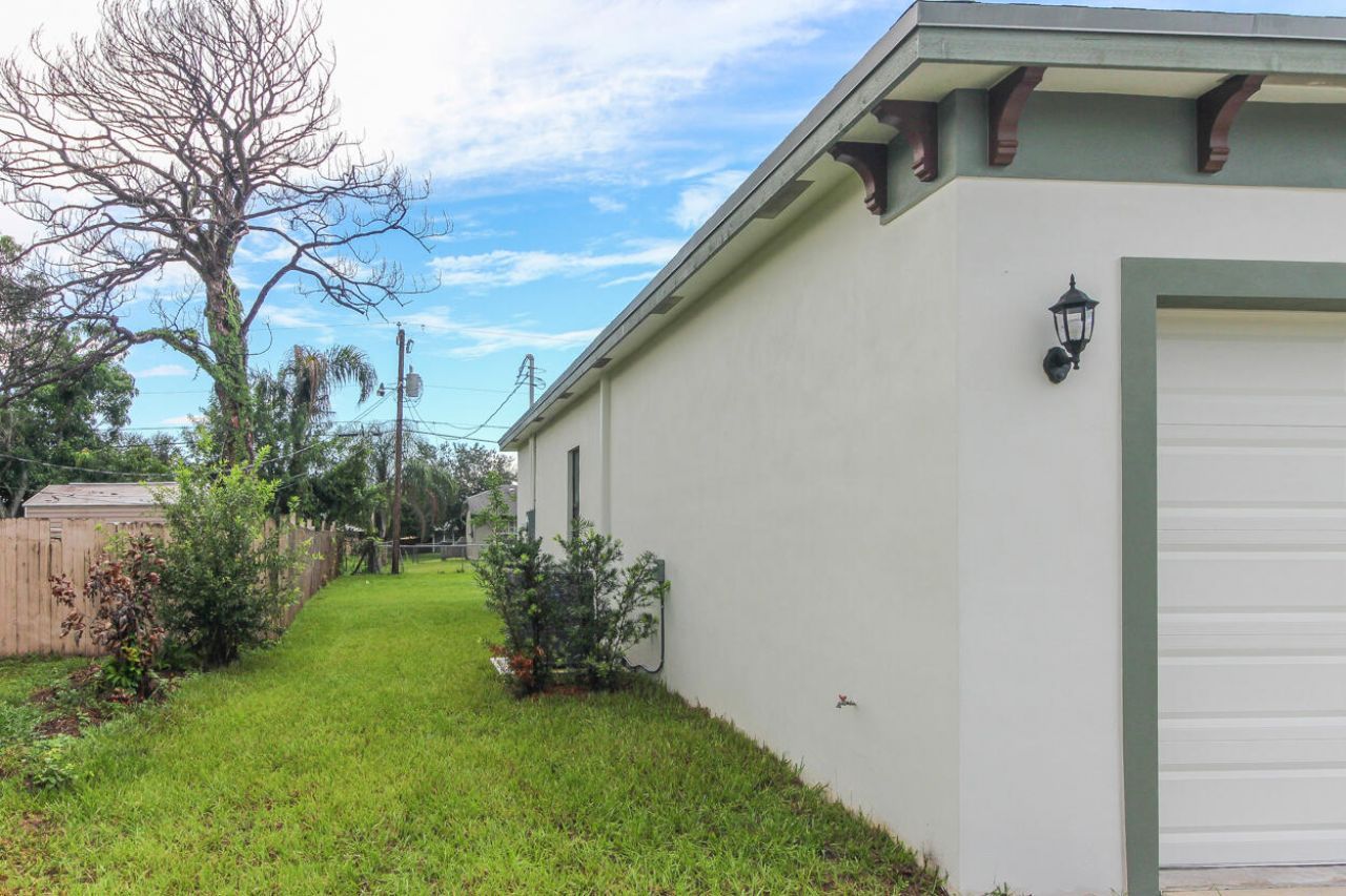 1143 SW Estaugh Avenue, Port Saint Lucie, FL 34953 Photo