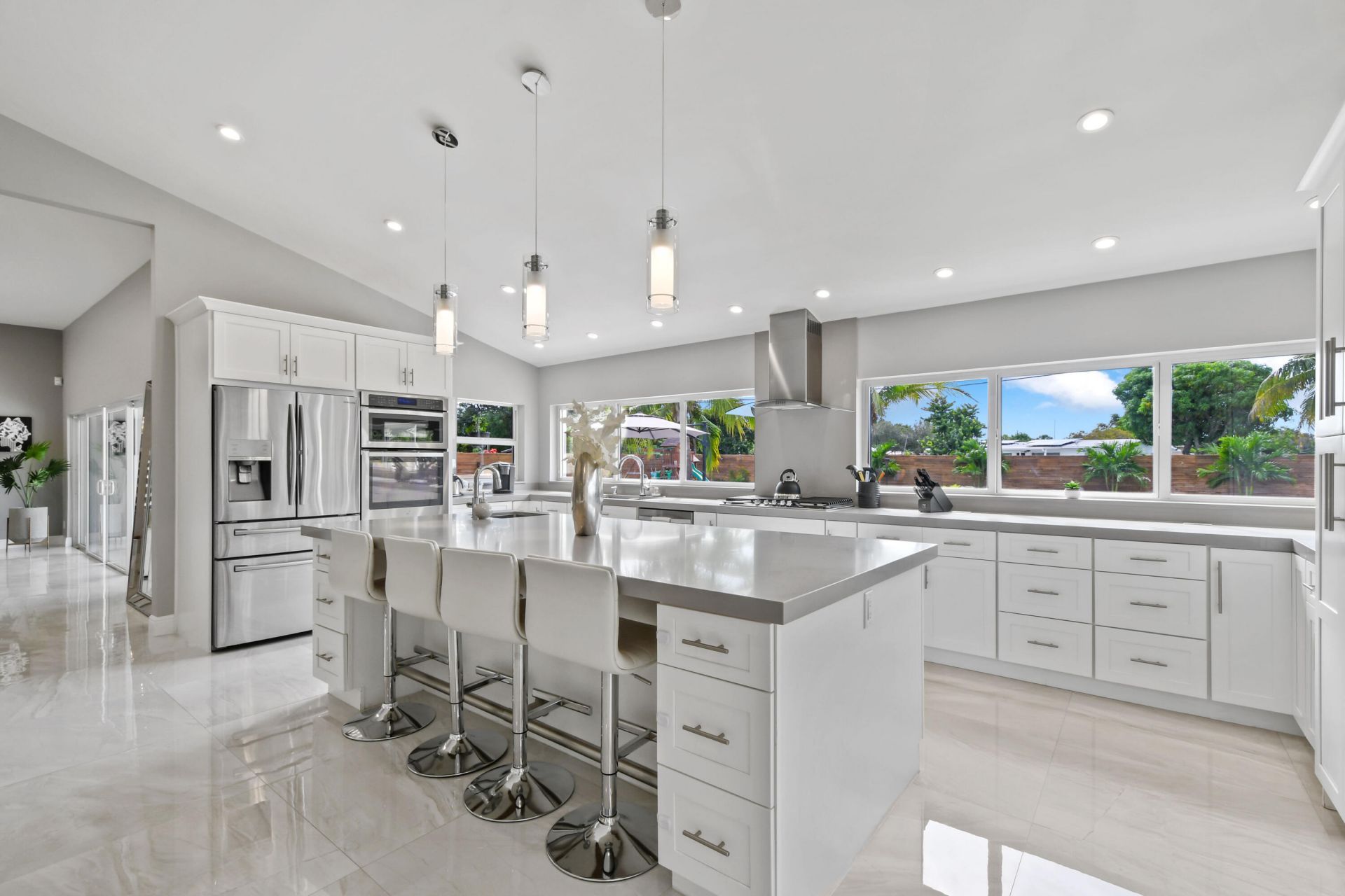 7101 W Lake Drive, Lake Clarke Shores, FL 33406 Photo