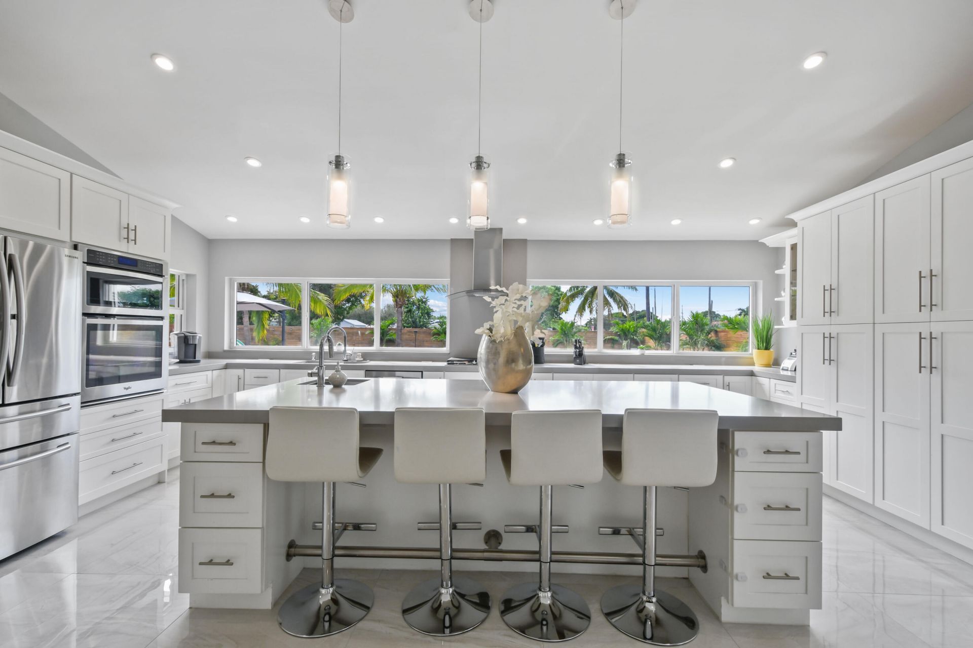 7101 W Lake Drive, Lake Clarke Shores, FL 33406 Photo