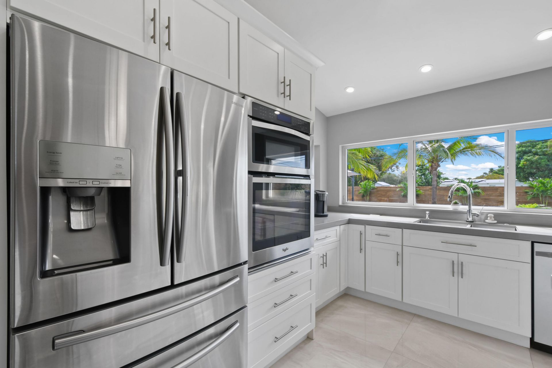 7101 W Lake Drive, Lake Clarke Shores, FL 33406 Photo