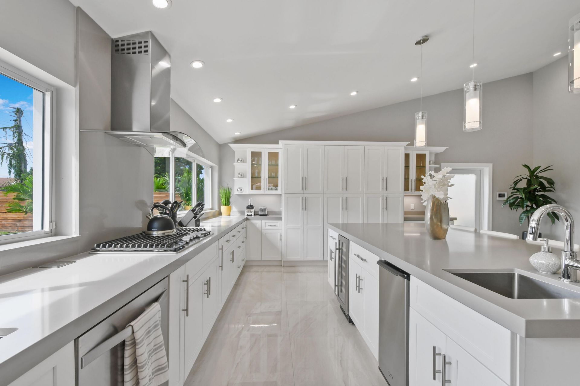 7101 W Lake Drive, Lake Clarke Shores, FL 33406 Photo