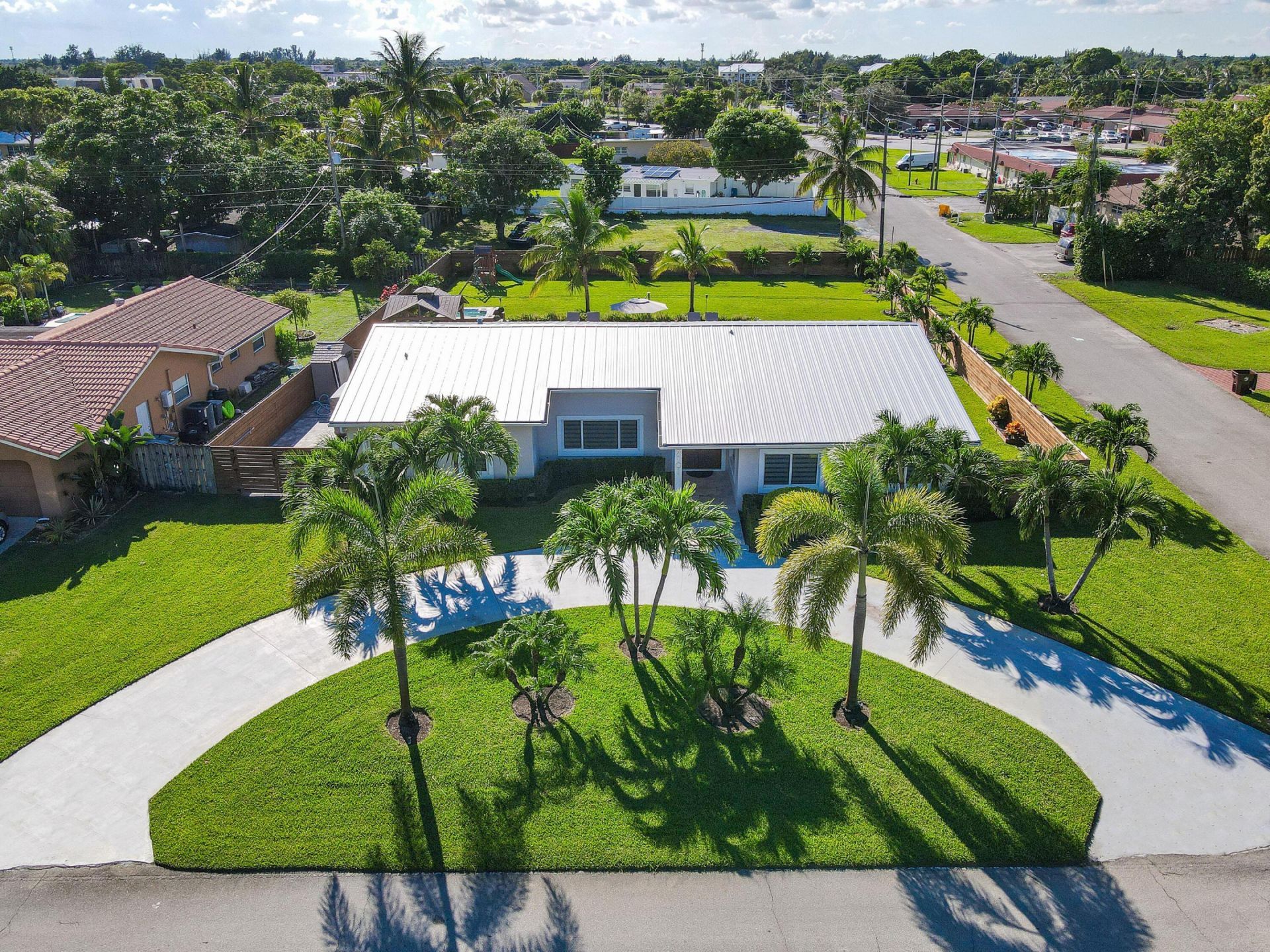 7101 W Lake Drive, Lake Clarke Shores, FL 33406 Photo