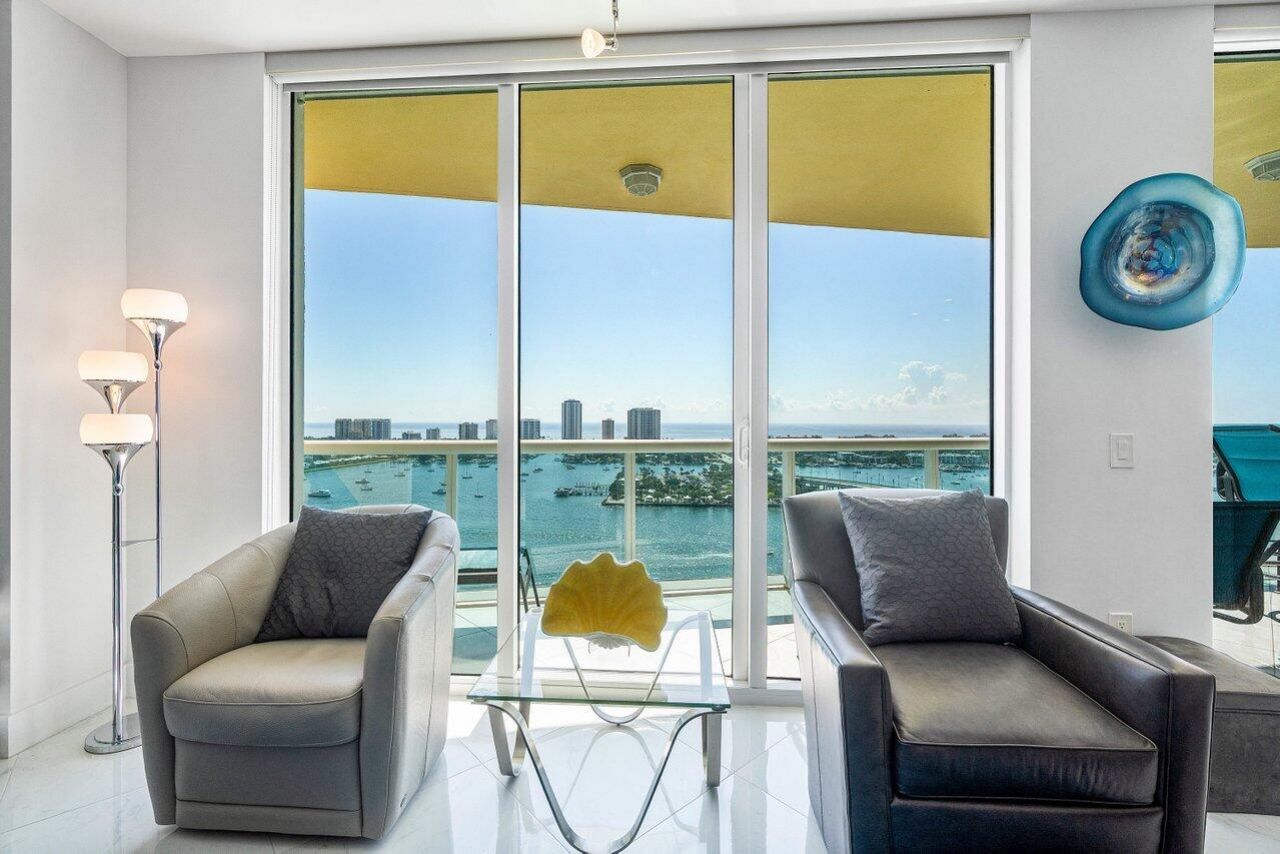 2640 Lake Shore Drive, Unit 2307, Riviera Beach, FL 33404 Photo