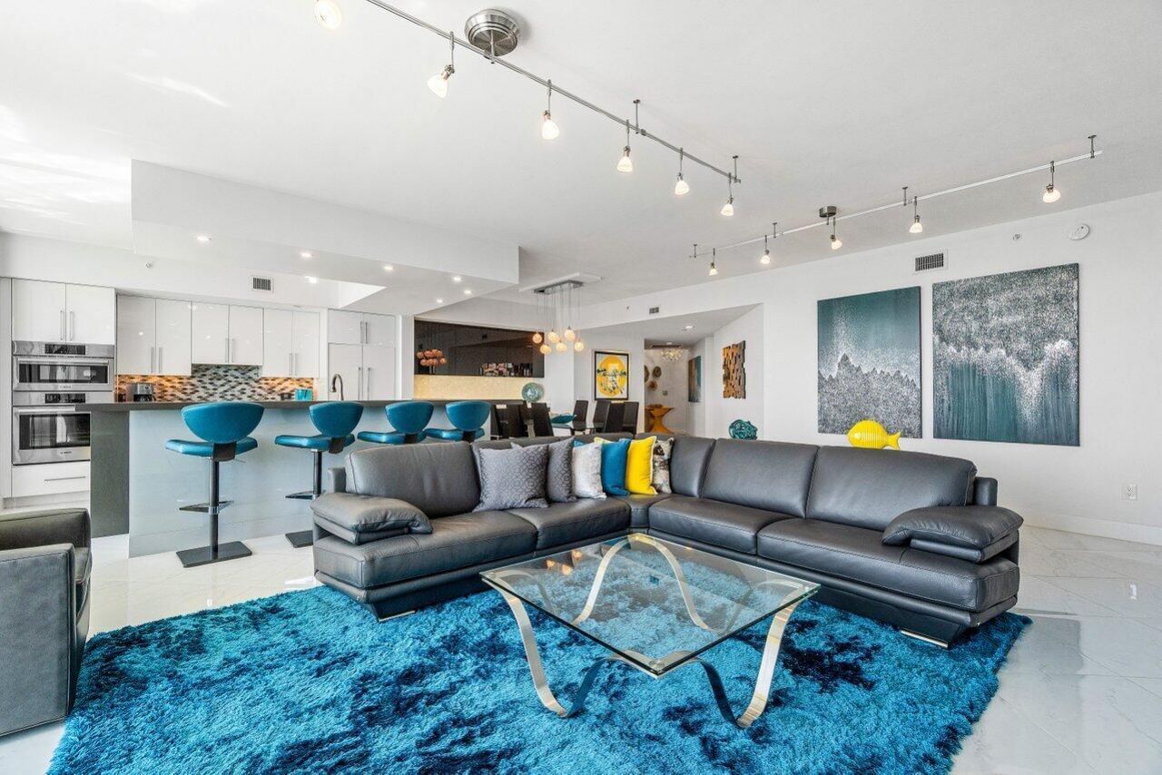 2640 Lake Shore Drive, Unit 2307, Riviera Beach, FL 33404 Photo