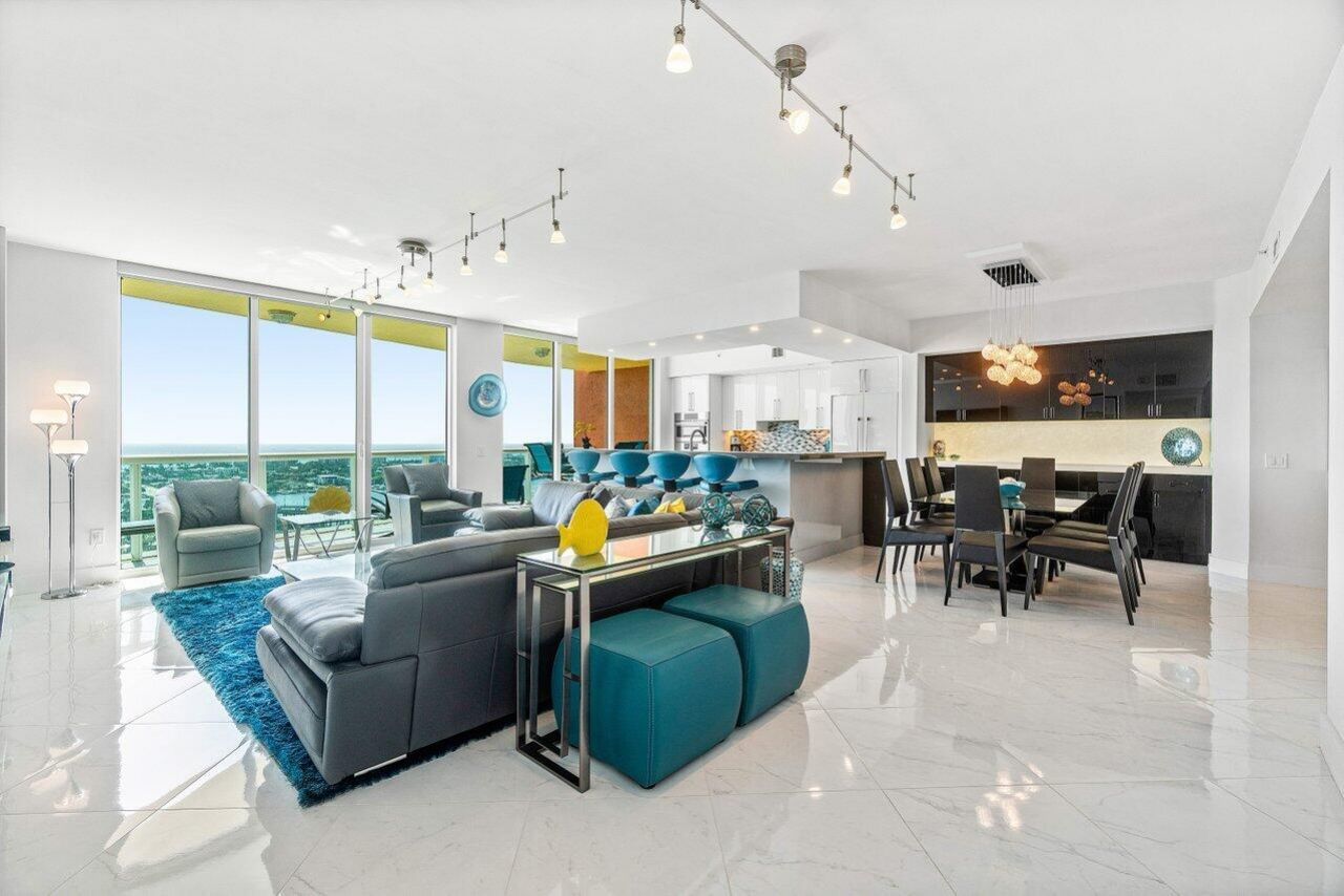 2640 Lake Shore Drive, Unit 2307, Riviera Beach, FL 33404 Photo