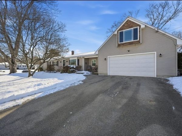 101 Dearborn Street, East Longmeadow, MA 01028