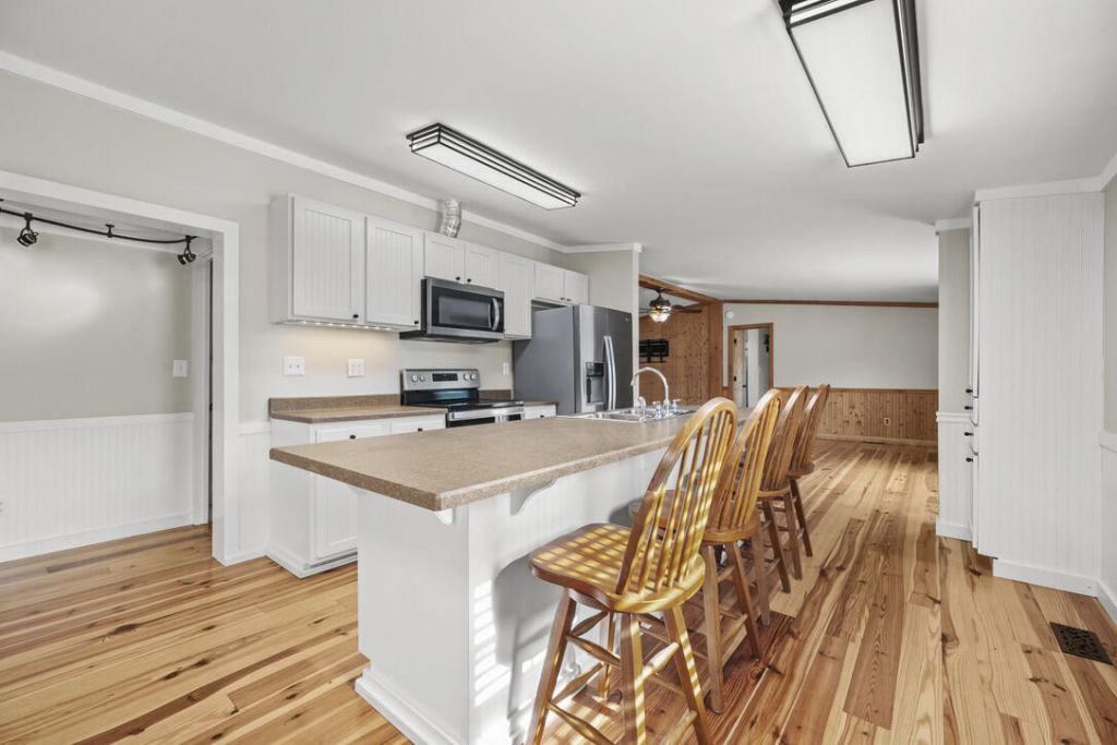 2332 Cooper Store Road Photo 9