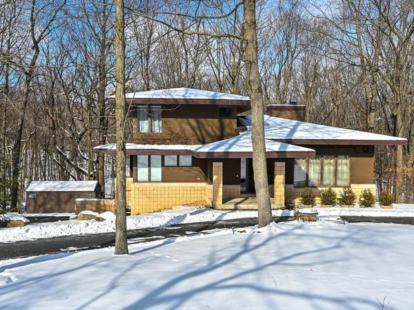 4678 Sonseeahray DRIVE, Hubertus, WI 53033