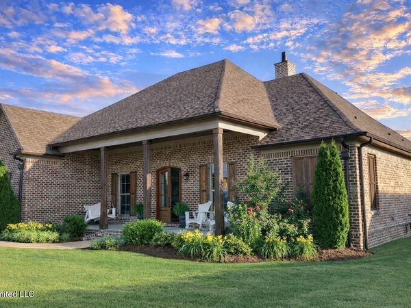 4183 Robinson Crossing, Olive Branch, MS 38654