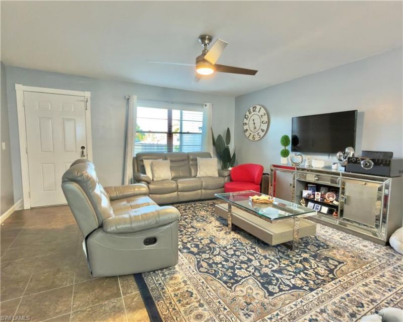 1104 SE 8th St, Unit 5, Cape Coral, FL 33990 Photo