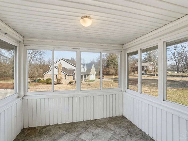 564 Cloverdale Avenue, Springdale, OH 45246 Photo 17