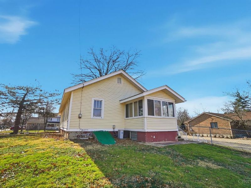 564 Cloverdale Avenue, Springdale, OH 45246 Photo 18